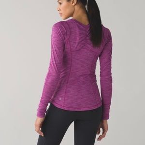 Lululemon 5 mile long sleeve with watch hole